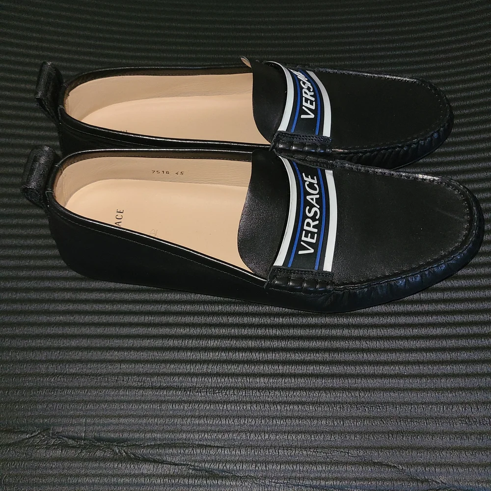 Versace Black and Blue Leather Slip-On Loafers - Picture 4 of 6